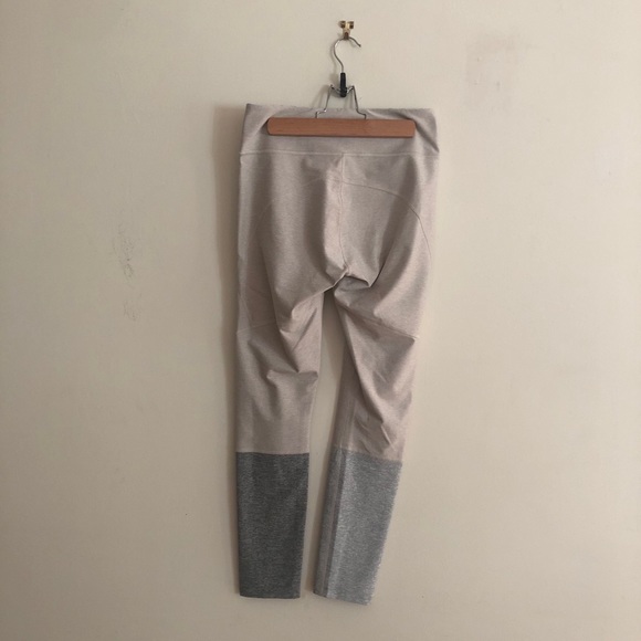 Outdoor Voices Dipped Leggings - Picture 3 of 7